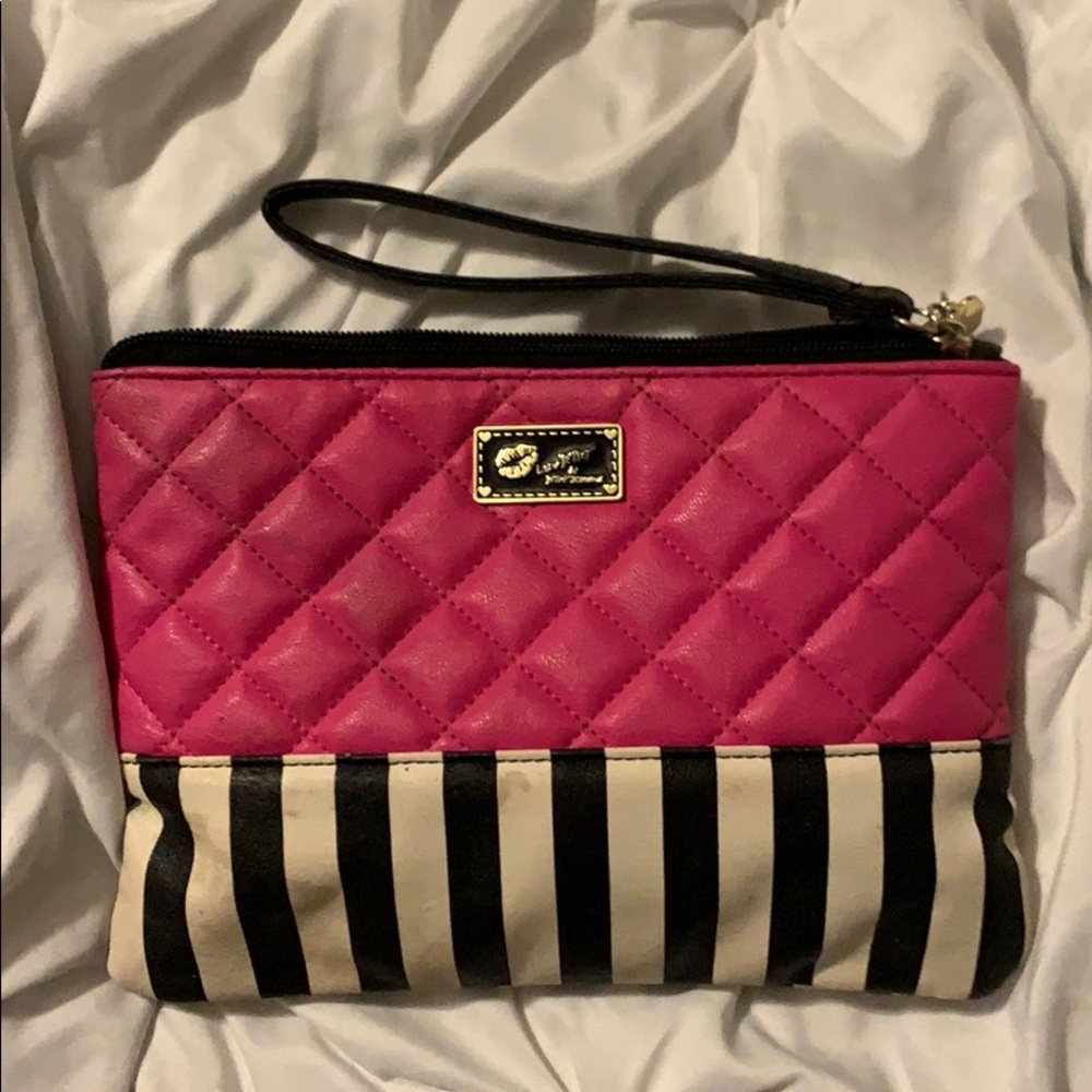 Betsey Johnson make a tote